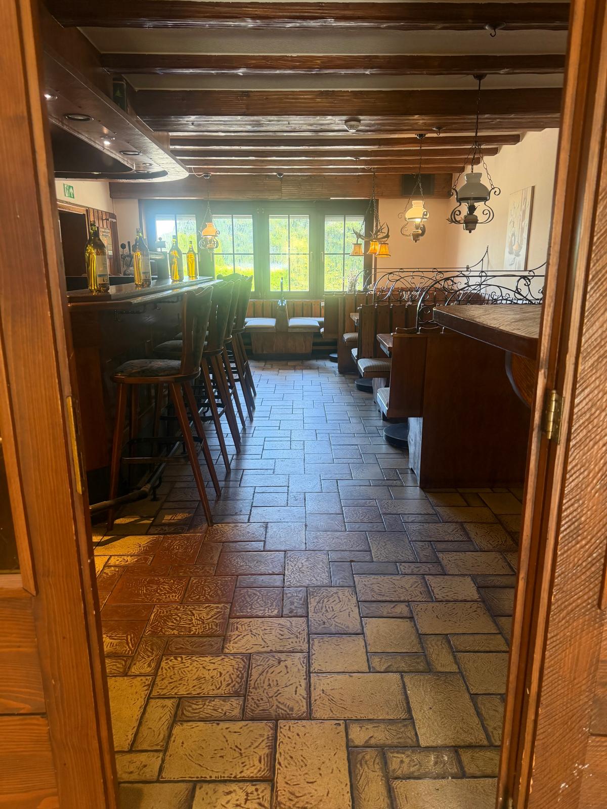 Bar Gallery 1