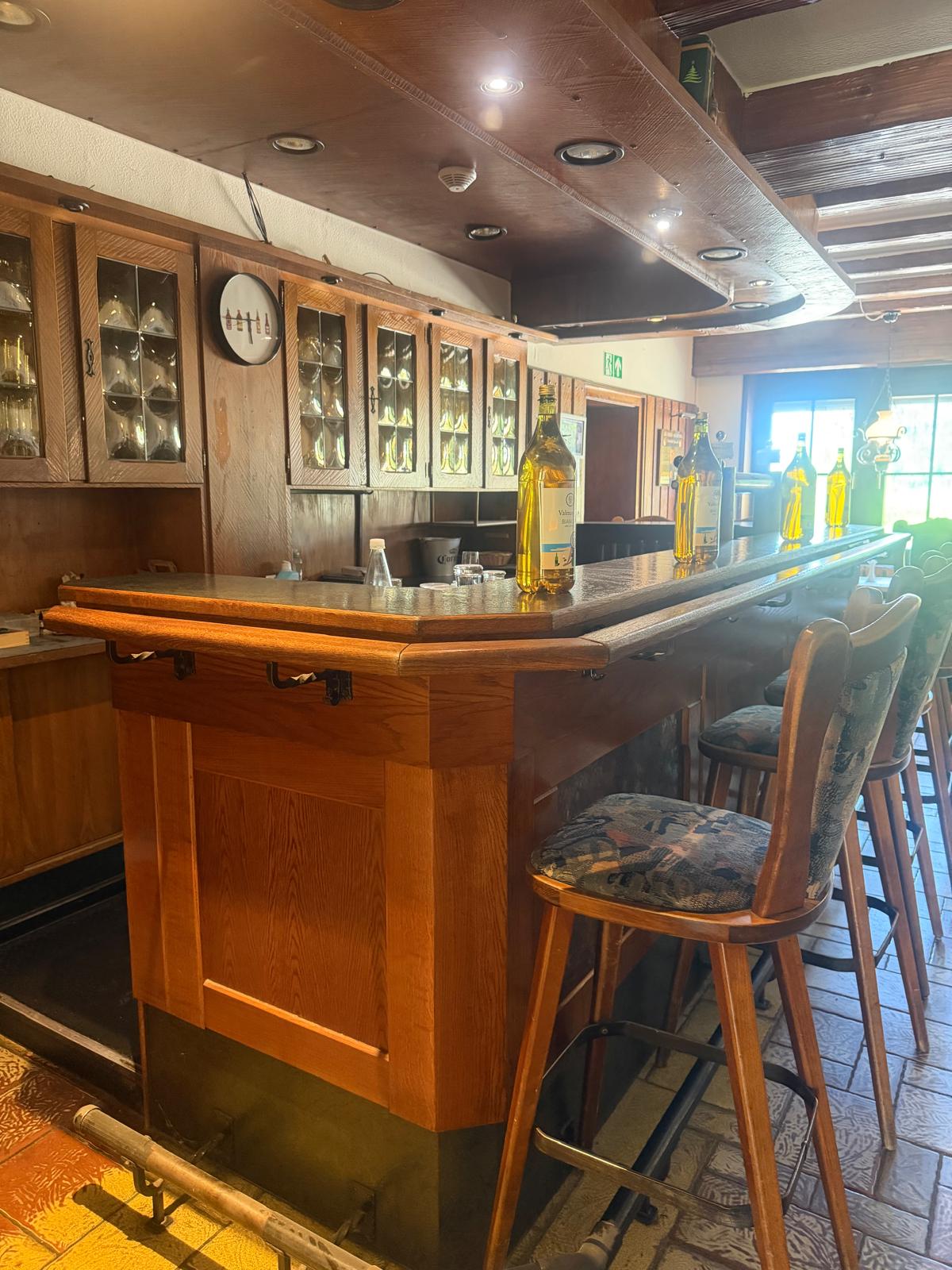Bar Gallery 4