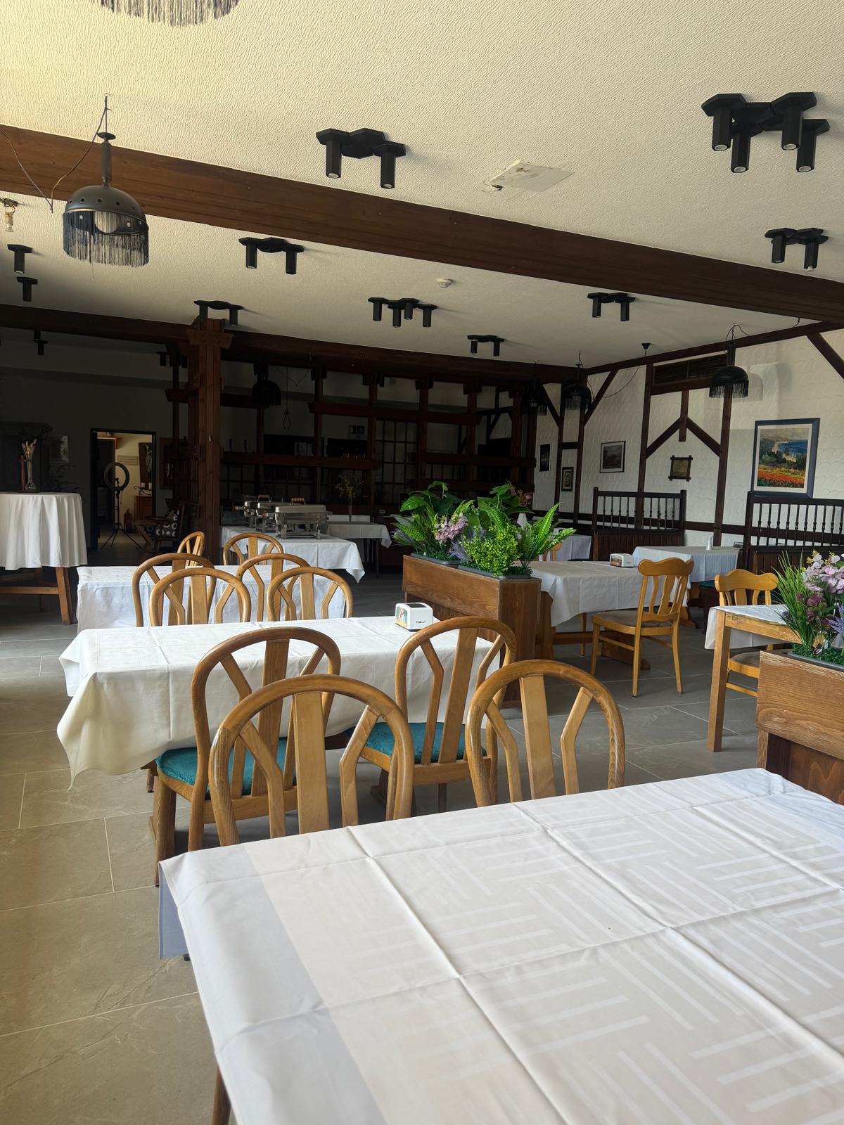 Restaurant Gallery 7